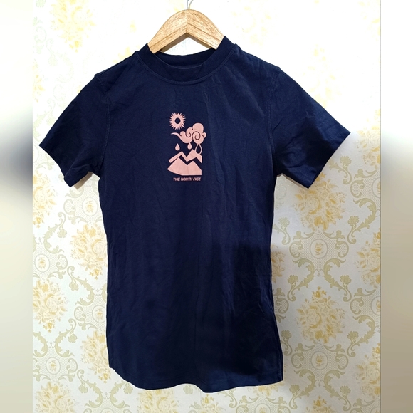 The North Face Tops - The North Face NWOT